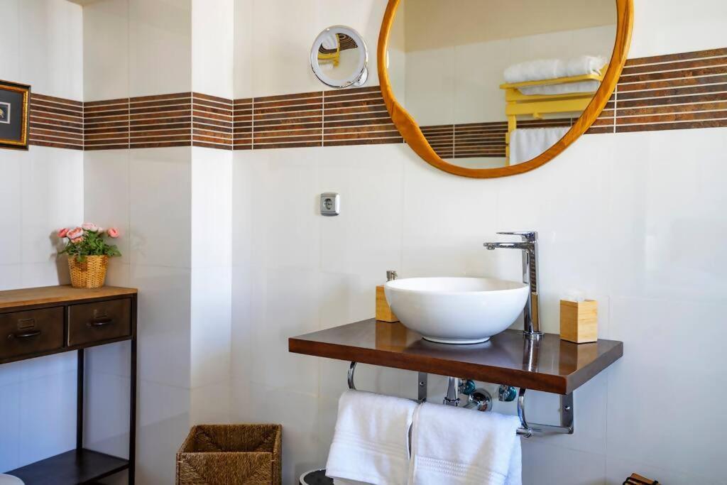 Duplex Apartamento Godoy Centro กาเซเรส ภายนอก รูปภาพ